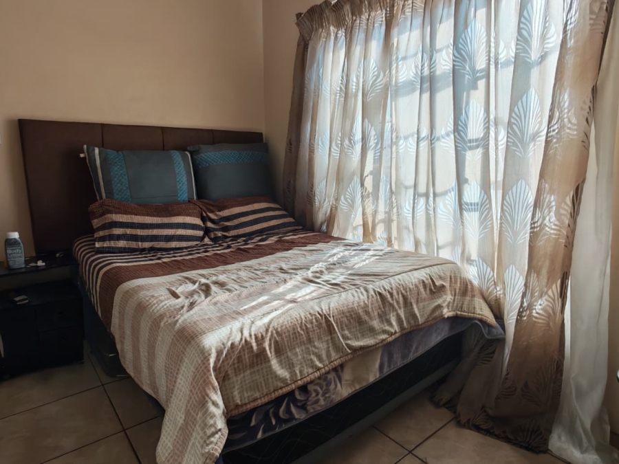 2 Bedroom Property for Sale in Rustenburg Central North West
